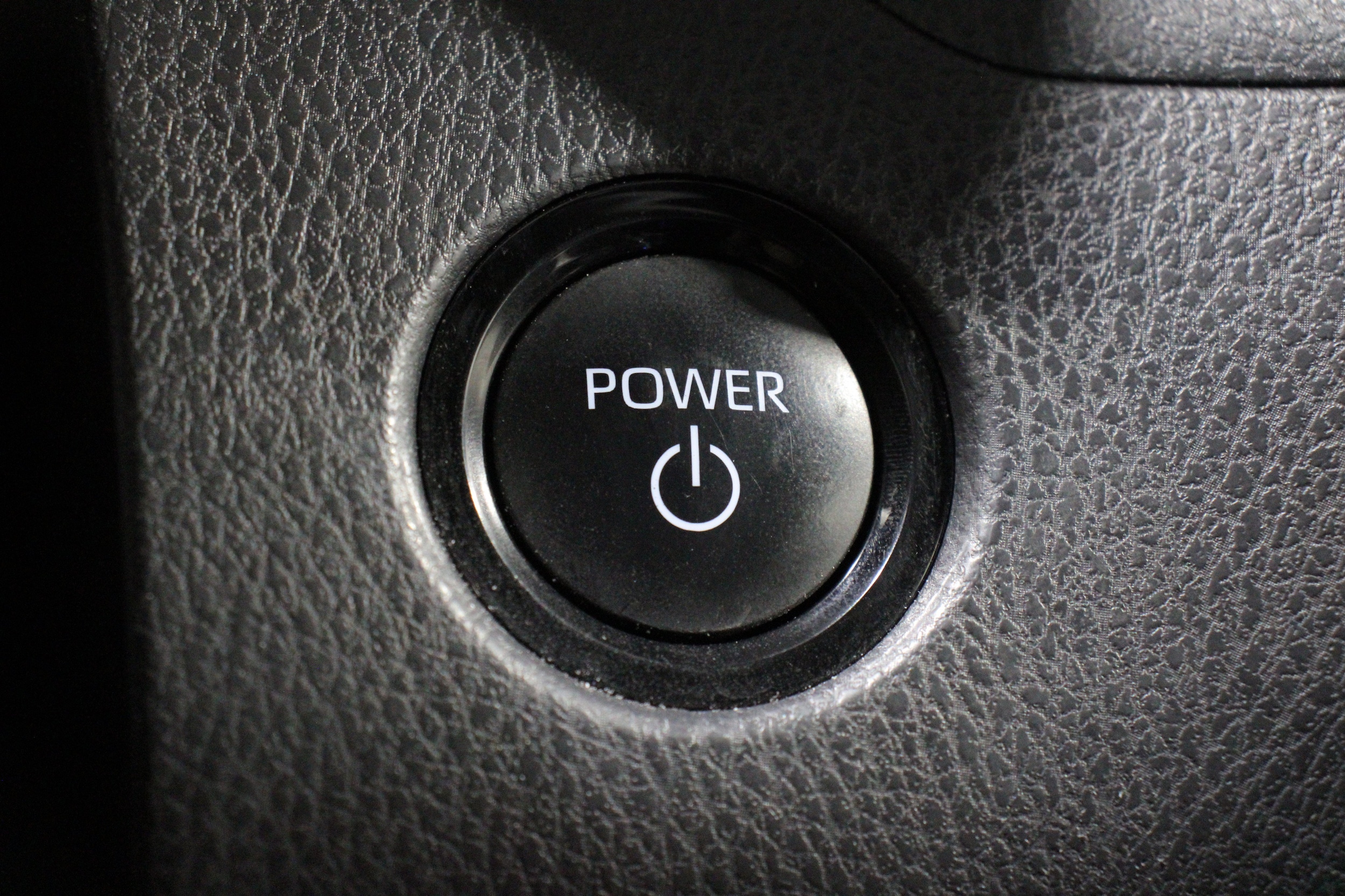 2025 Toyota Camry SE - Photo 21