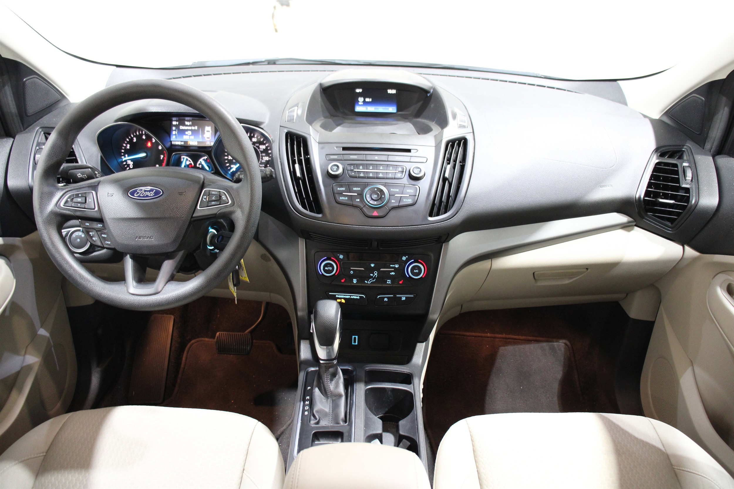 Used 2018 Ford Escape SE with VIN 1FMCU0GD4JUB75383 for sale in Wichita, KS
