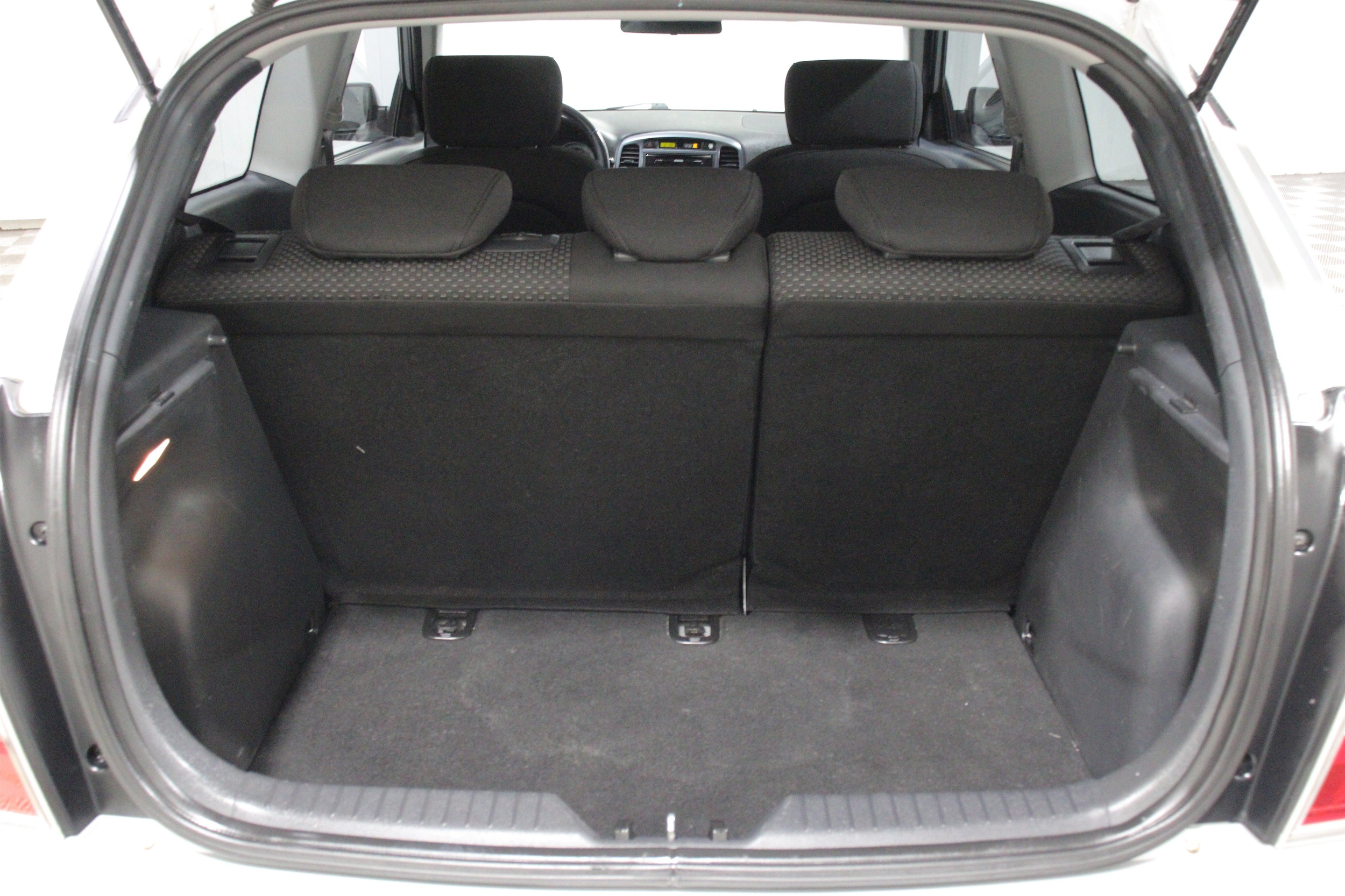 2008 Hyundai Accent SE - Photo 17