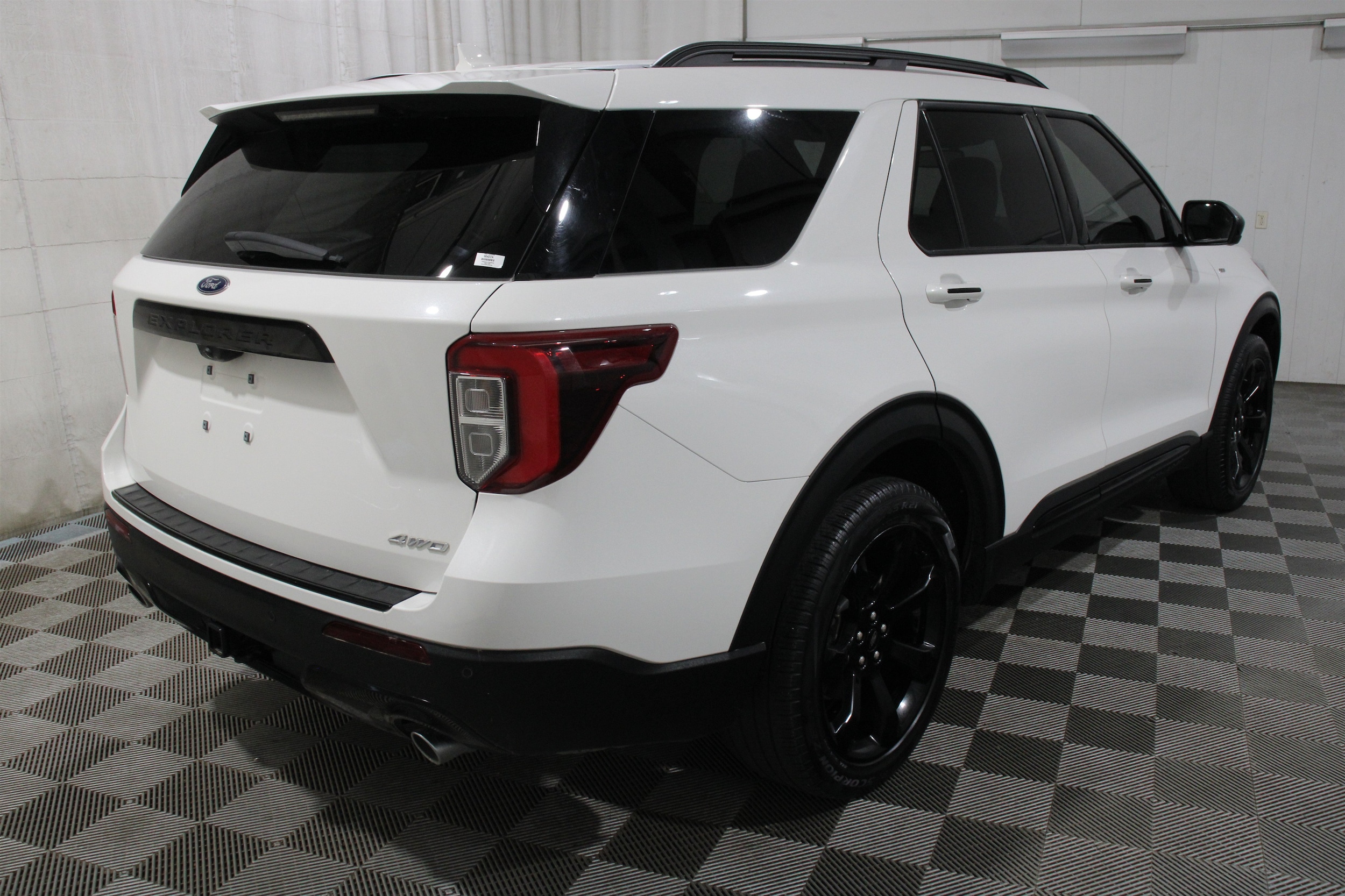 2023 Ford Explorer ST-LINE - Photo 36