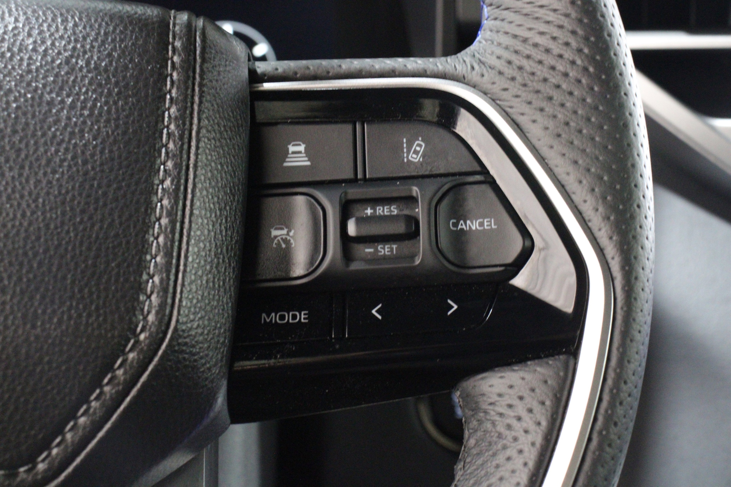 2025 Toyota Tundra Platinum - Photo 10