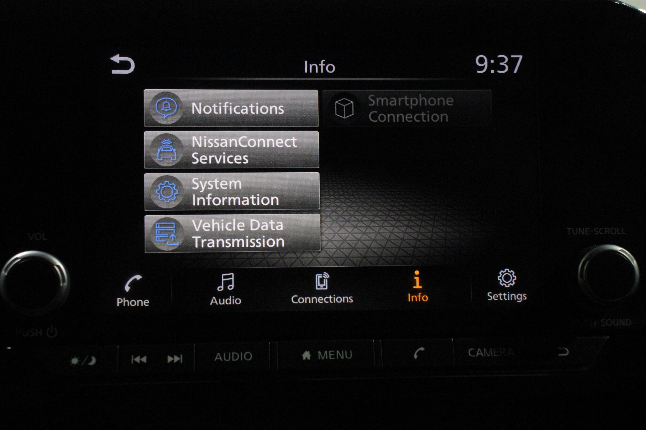 2025 Nissan Pathfinder SV - Photo 15
