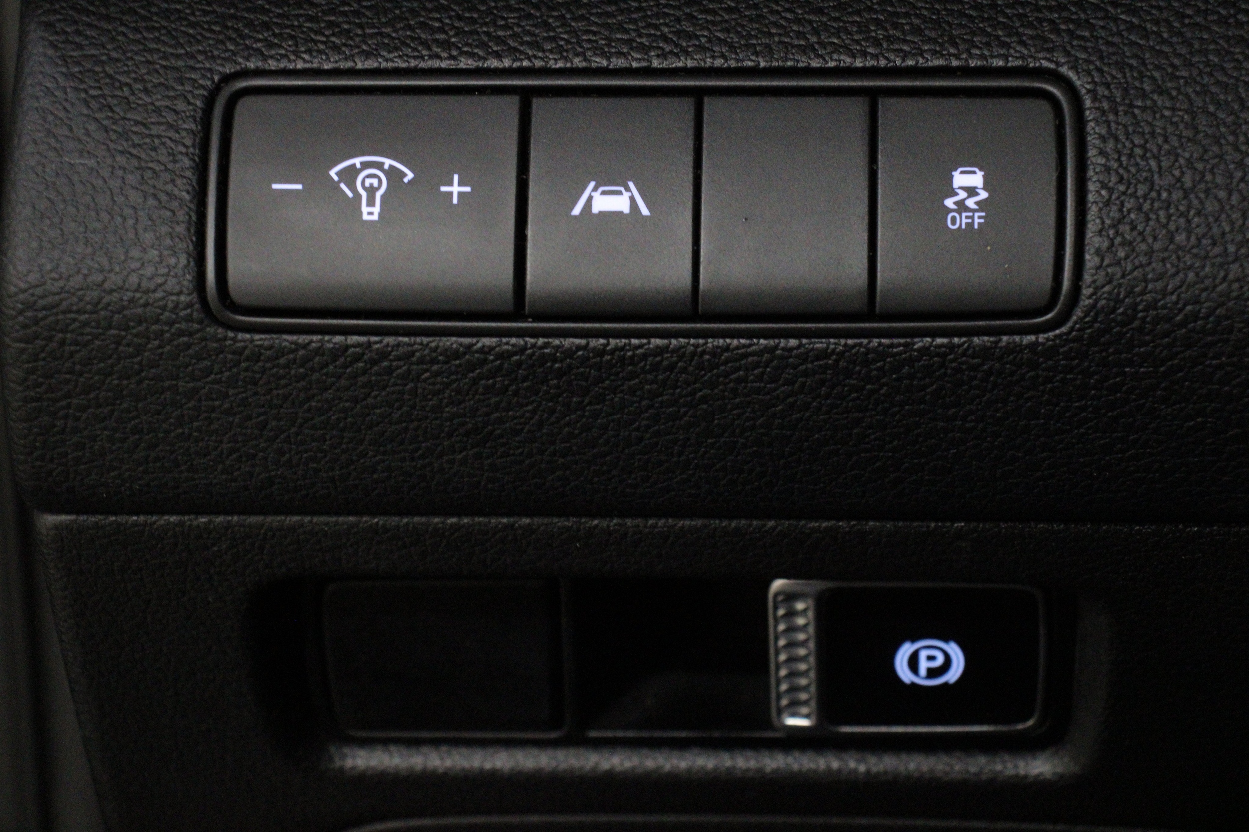 2022 Hyundai Santa Fe SEL - Photo 11