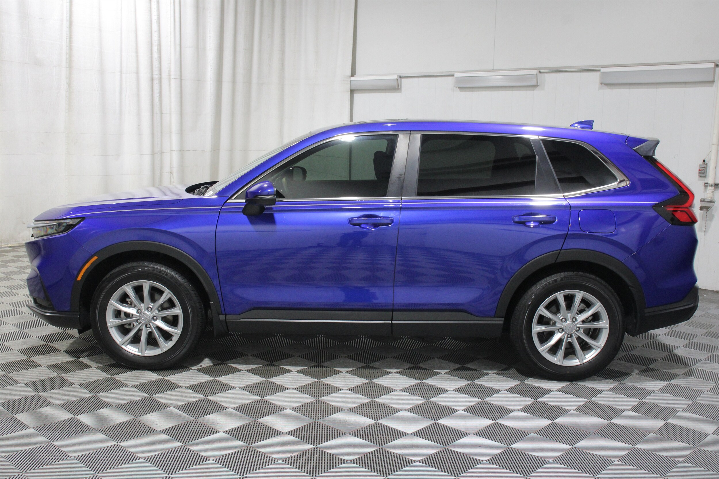 2025 Honda CR-V EX - Photo 34