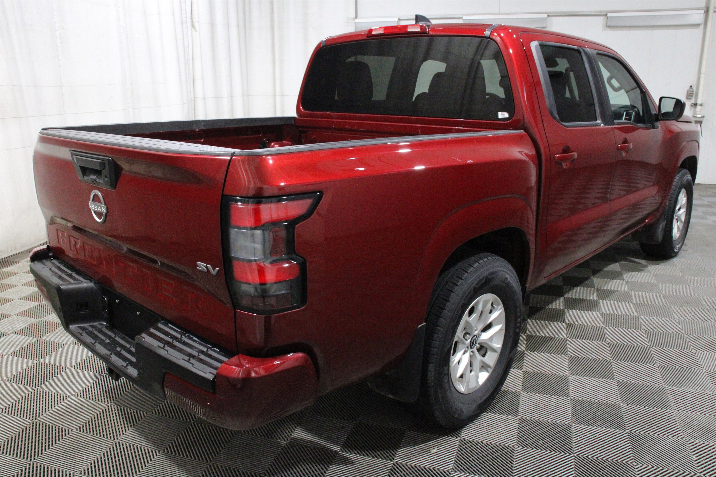 2024 Nissan Frontier SV - Photo 32