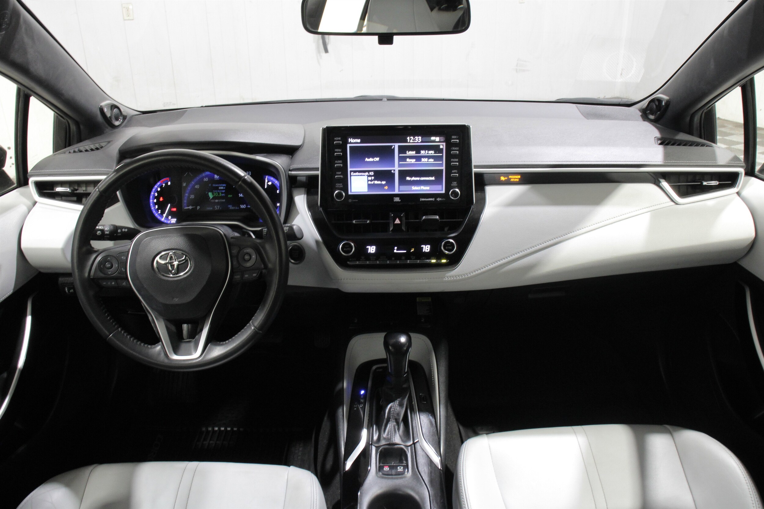 2022 Toyota Corolla XSE photo 2