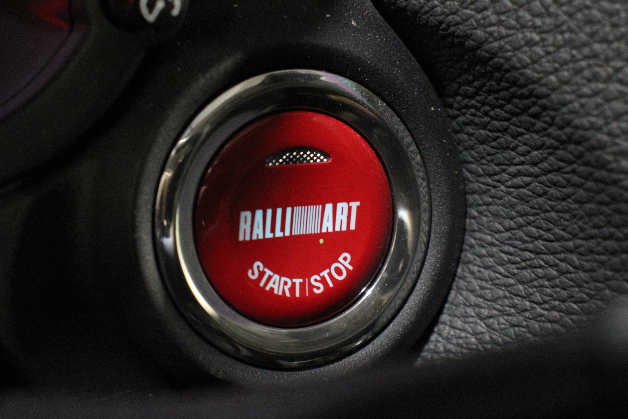 2024 Mitsubishi Eclipse Cross RALLIART - Photo 21