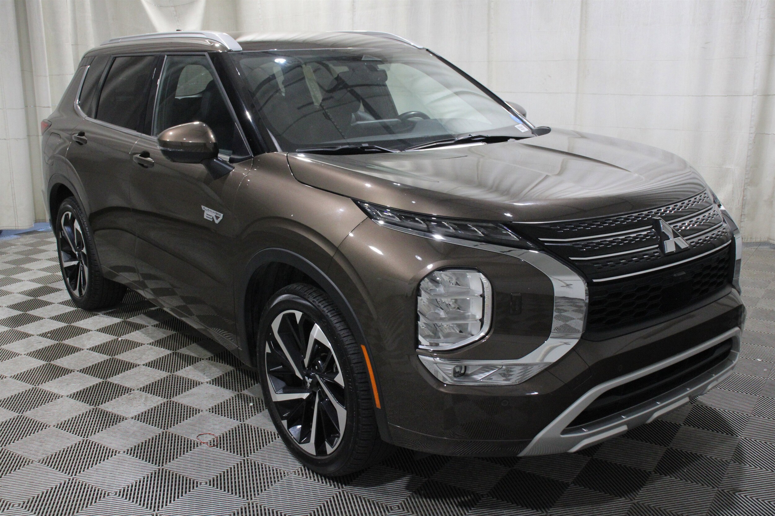 2024 Mitsubishi Outlander Plug-in Hybrid SEL - Photo 33