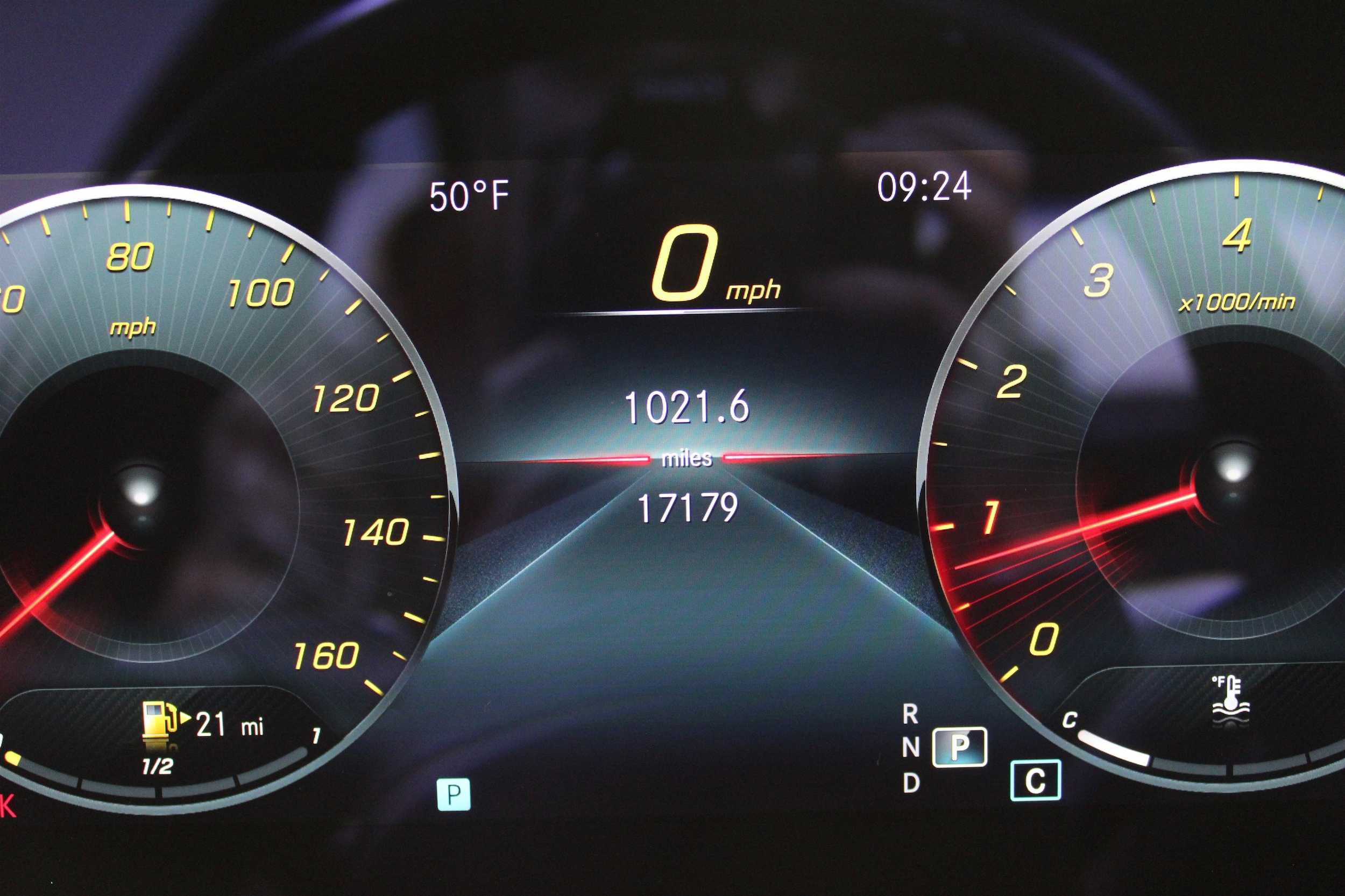2022 Mercedes-Benz E-Class E350 - Photo 11