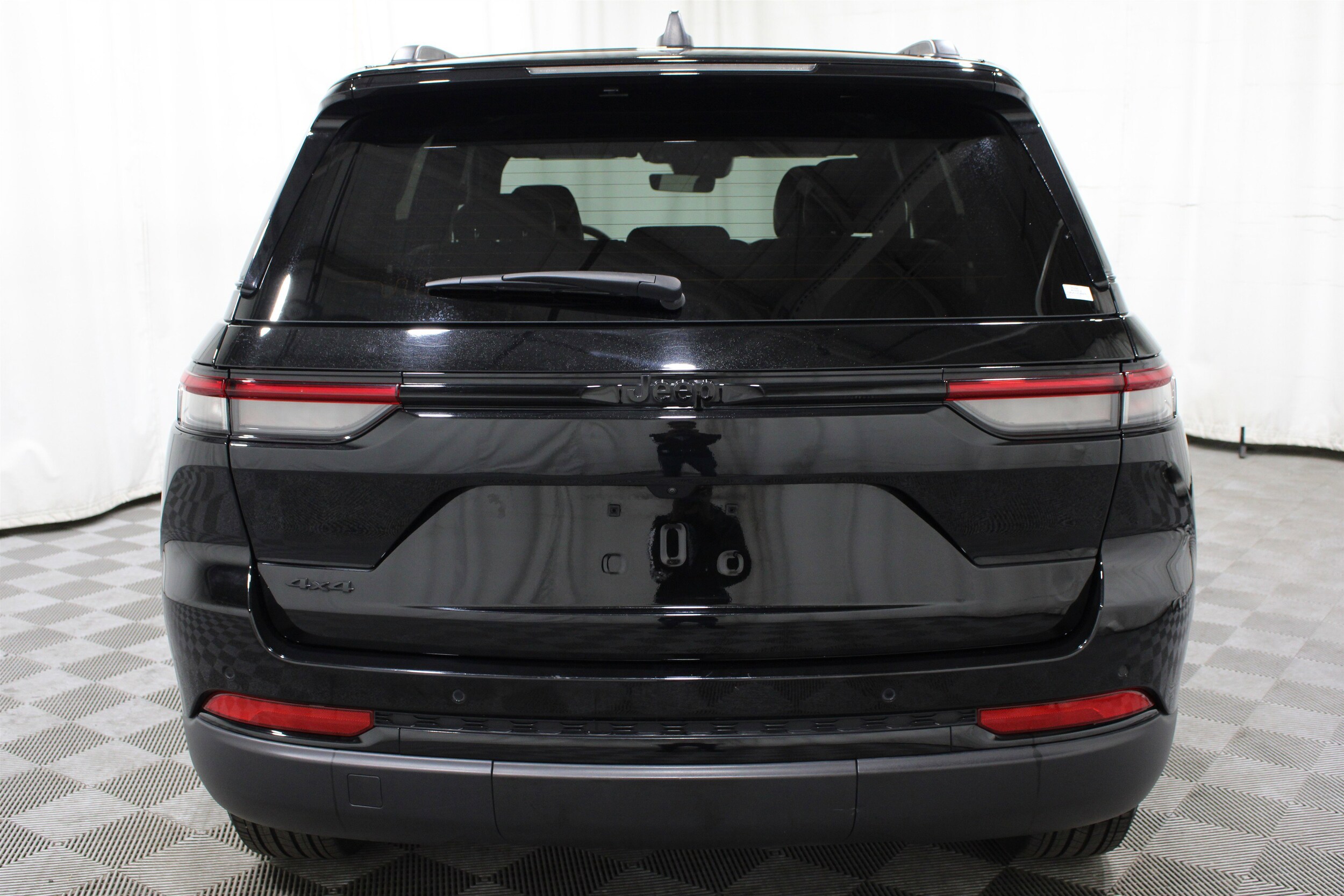 2025 Jeep Grand Cherokee Altitude - Photo 30