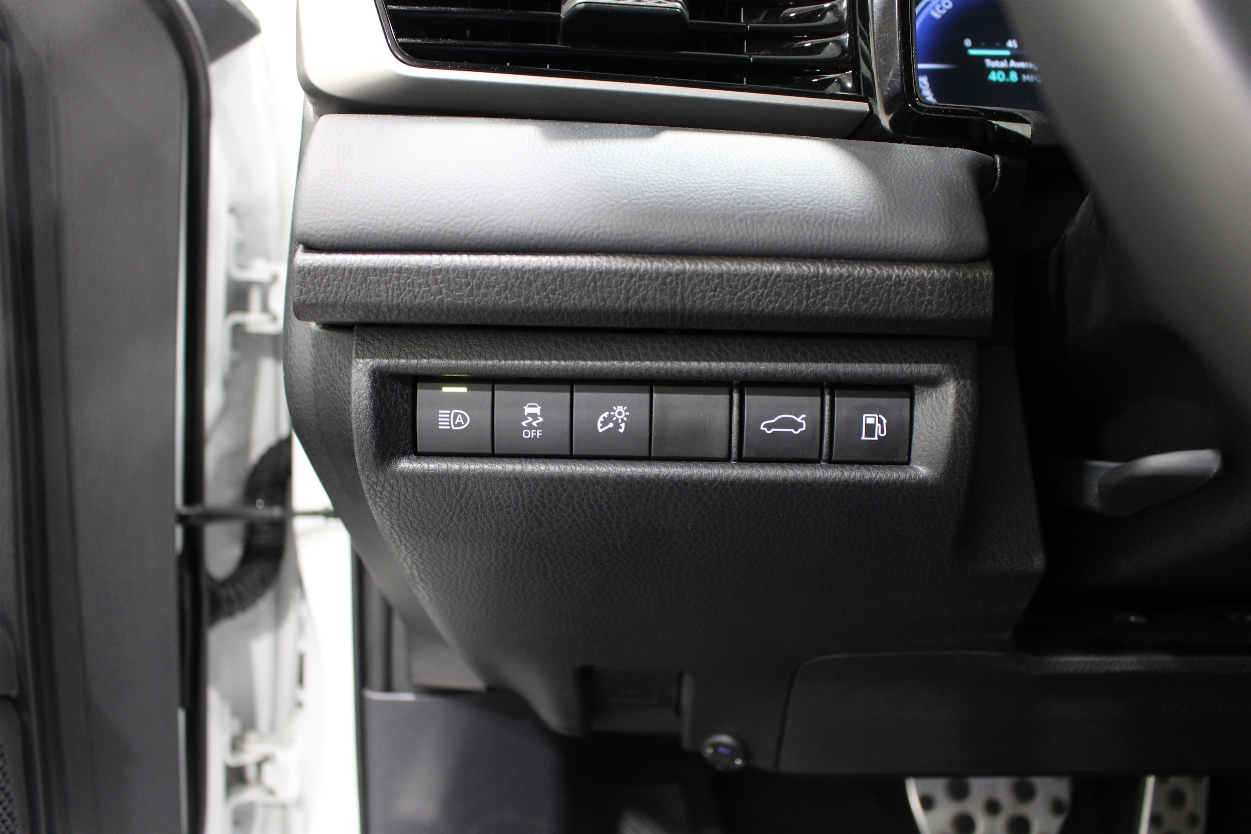 2025 Toyota Camry XSE - Photo 8
