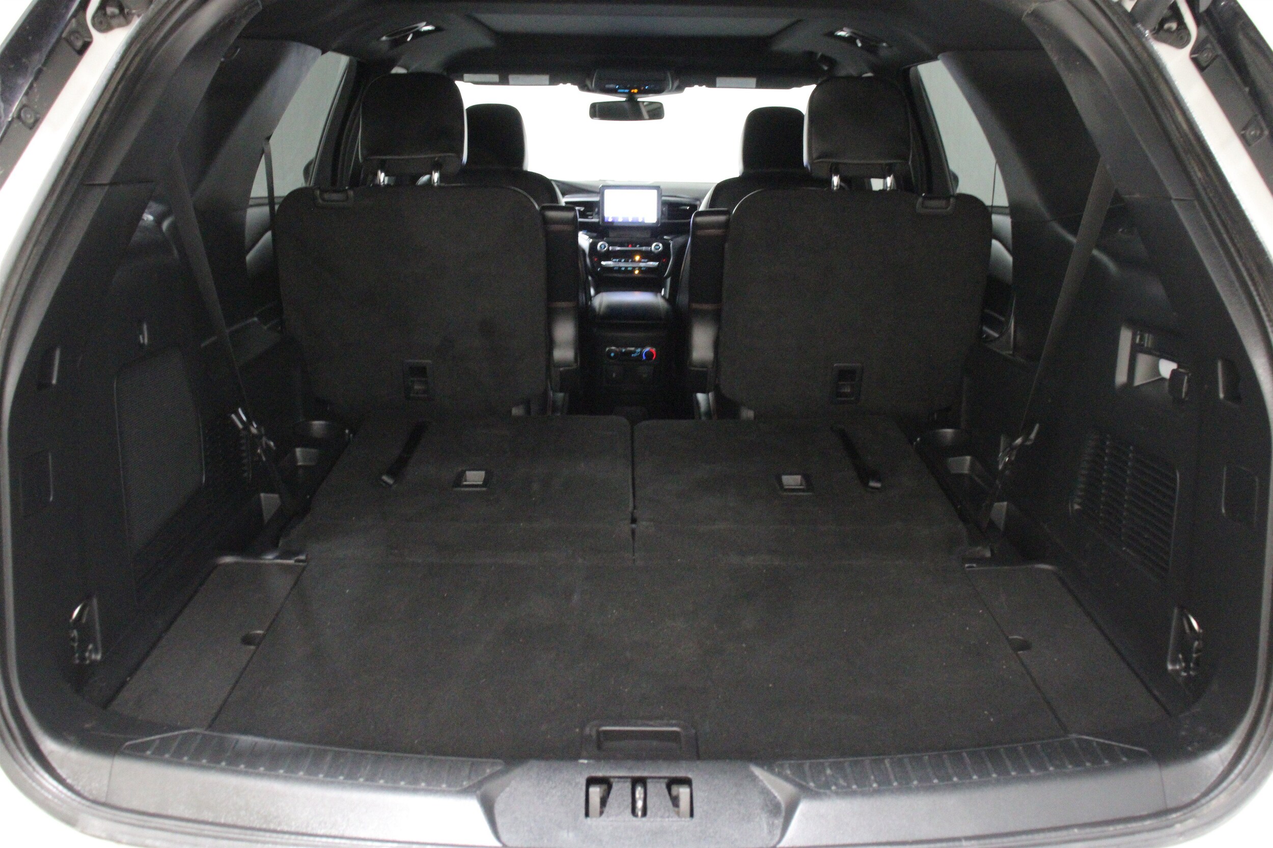 2023 Ford Explorer ST-LINE - Photo 27