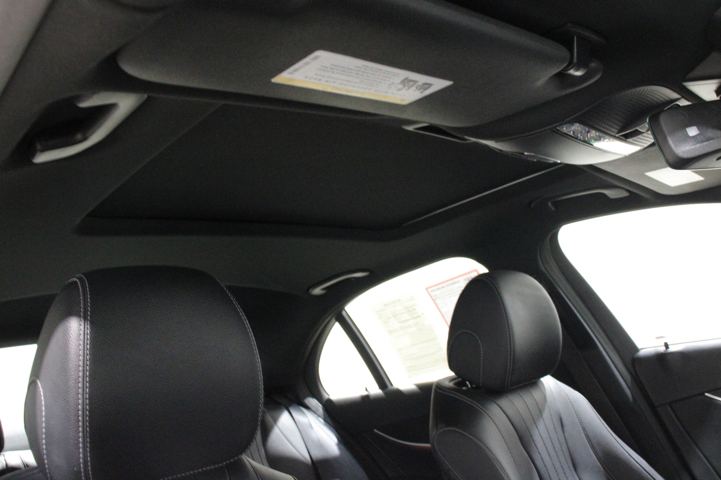 2022 Mercedes-Benz E-Class E350 - Photo 29