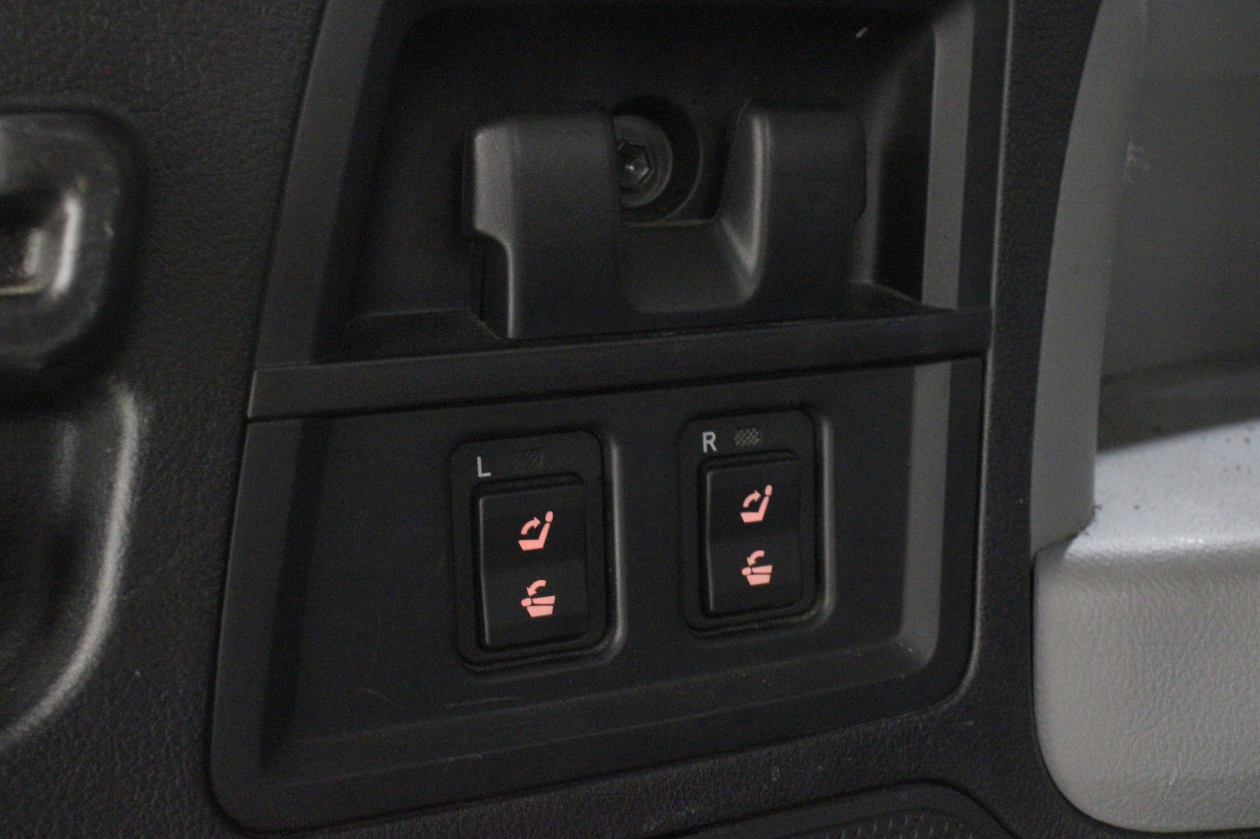 2019 Toyota Sequoia Platinum - Photo 29