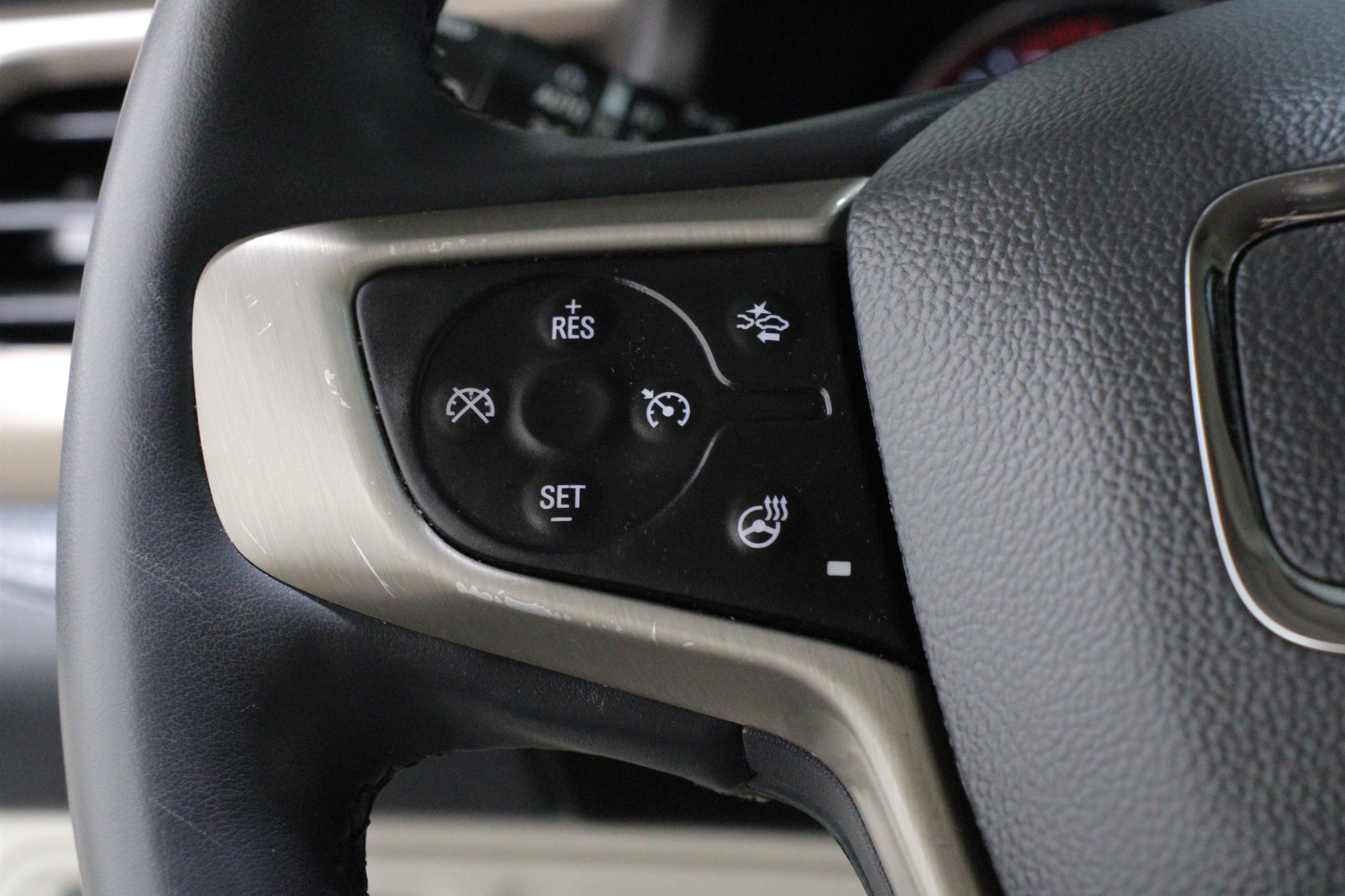 2023 GMC Acadia Denali - Photo 9