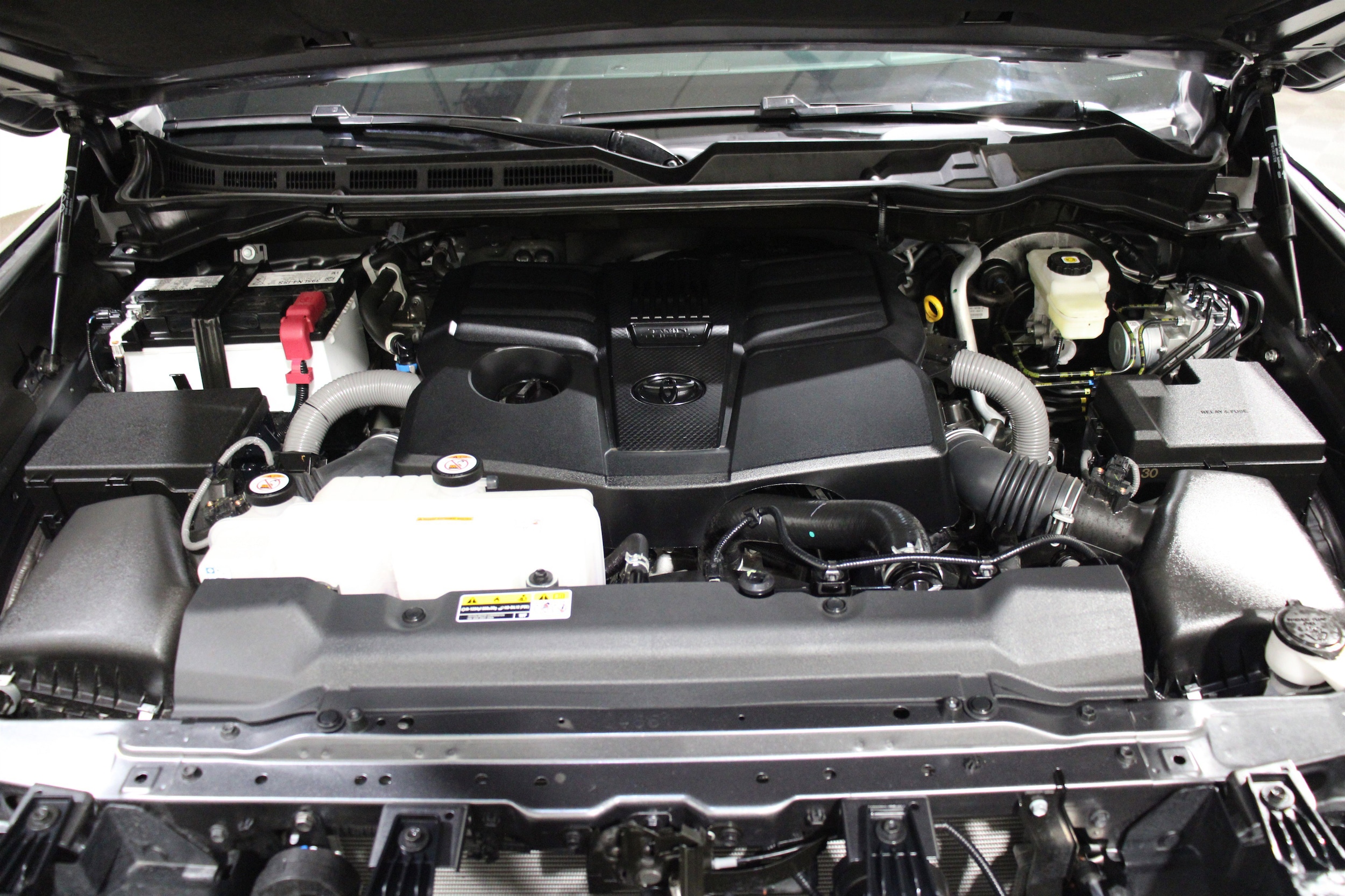2025 Toyota Tundra Platinum - Photo 36