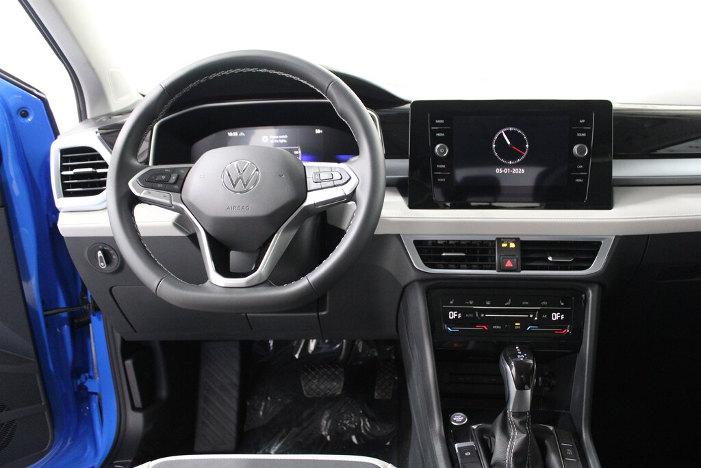 New 2026 Volkswagen Taos 1.5T SE SUV