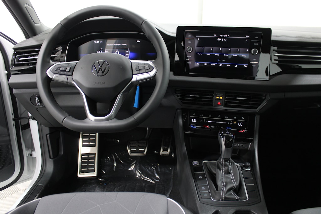 New 2027 Volkswagen Jetta 1.5T Sport Sedan