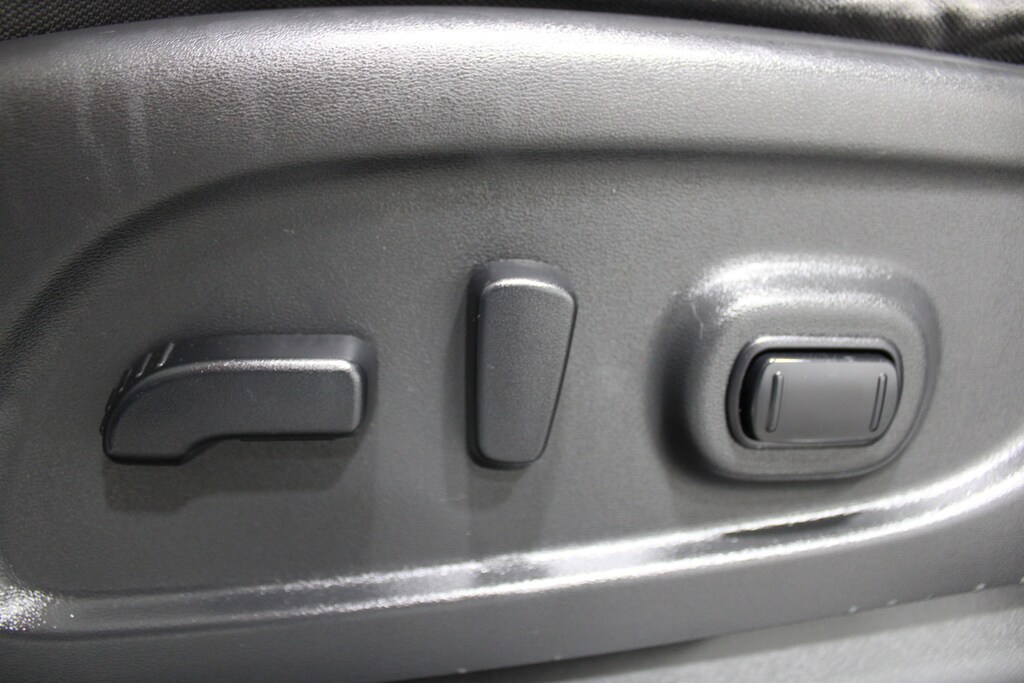 Used 2021 Nissan Titan SV Truck Crew Cab