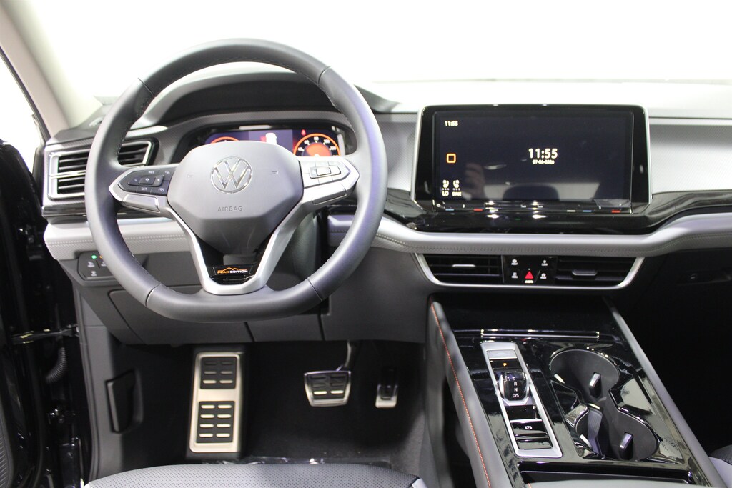 New 2026 Volkswagen Atlas 2.0T Peak Edition SUV