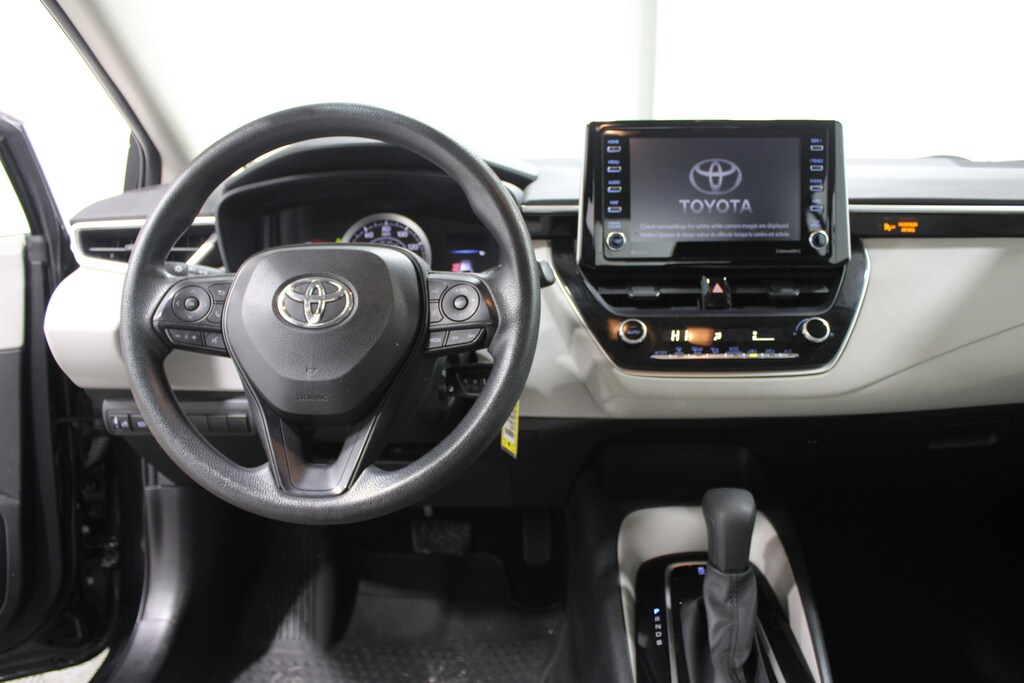 Used 2021 Toyota Corolla LE Sedan