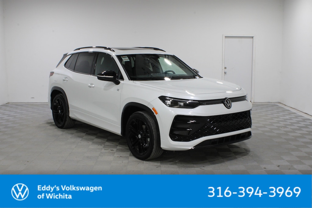New 2026 Volkswagen Tiguan SE R-Line Black SUV