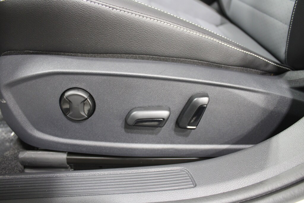 New 2026 Volkswagen Jetta 1.5T SE Sedan