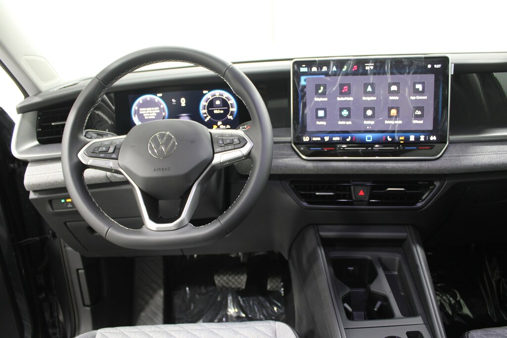 New 2025 Volkswagen Tiguan 2.0T S SUV