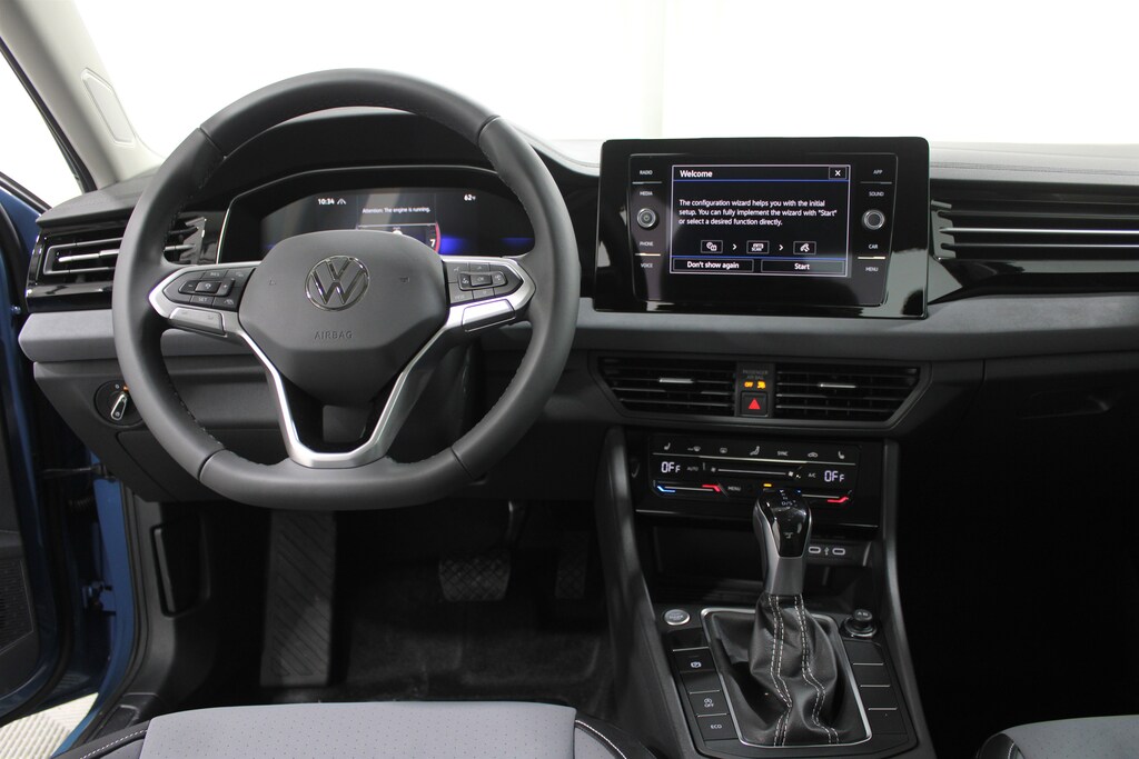 New 2026 Volkswagen Jetta 1.5T SE Sedan