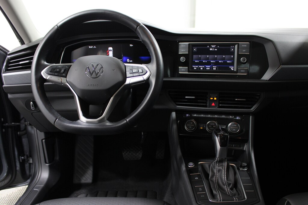 Used 2023 Volkswagen Jetta 1.5T SE Sedan