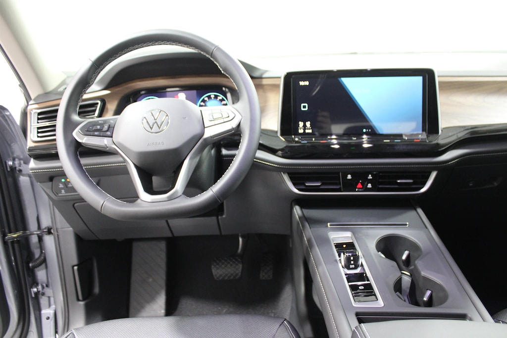 New 2026 Volkswagen Atlas SE SUV