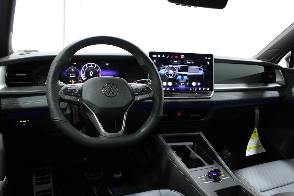 New 2026 Volkswagen Tiguan SE R-Line Black SUV
