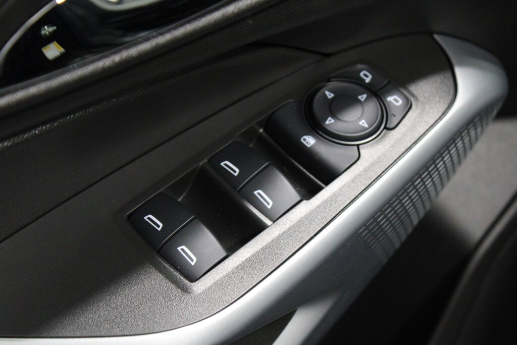 Used 2025 Chevrolet Trax LS SUV