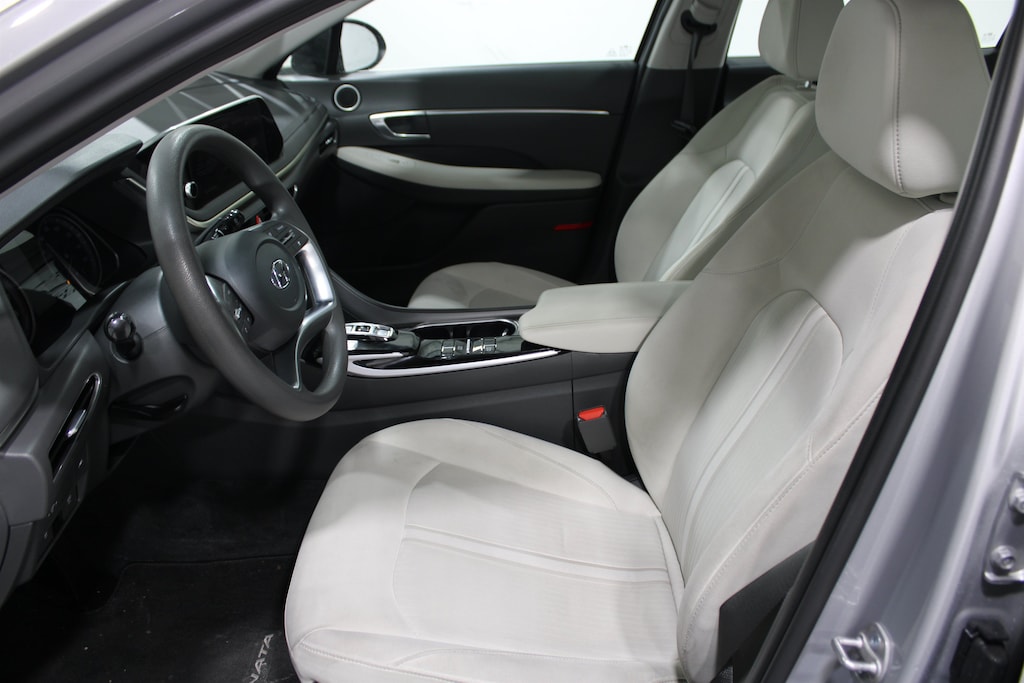 Used 2023 Hyundai Sonata SEL Sedan
