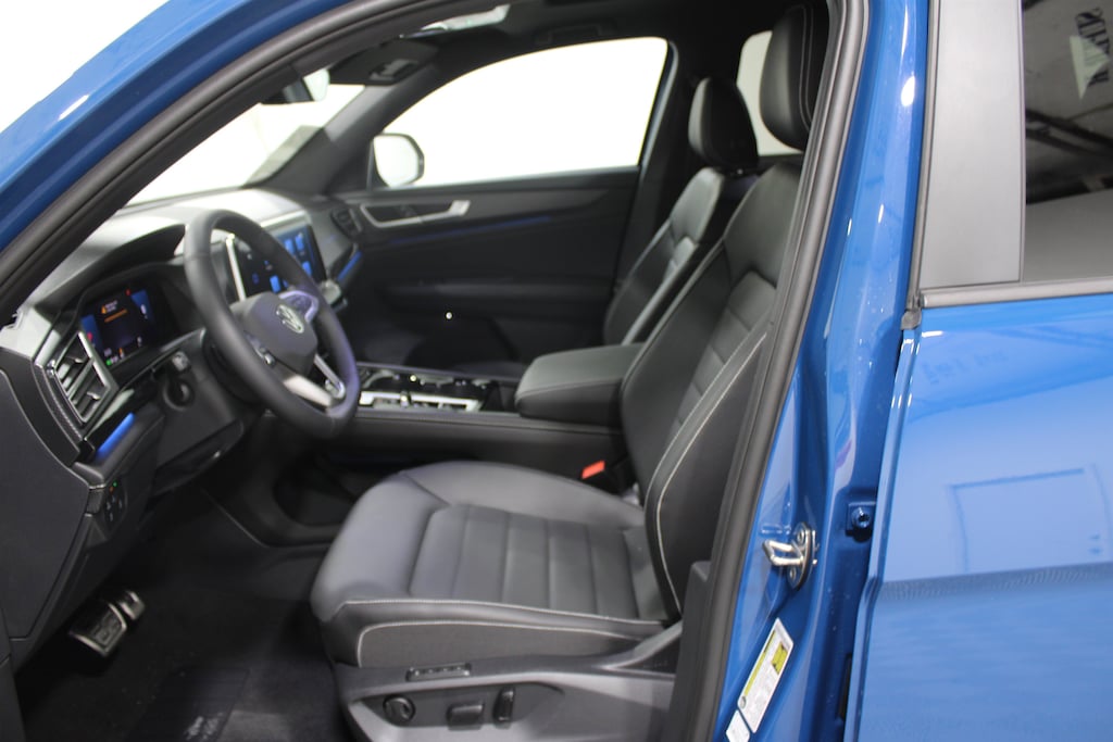 New 2026 Volkswagen Atlas Cross Sport 2.0T SEL R-Line Black SUV