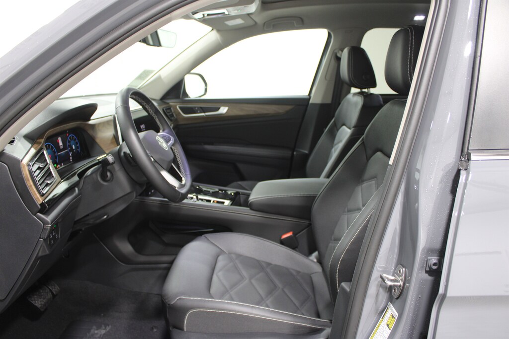 New 2026 Volkswagen Atlas 2.0T SE w/Technology SUV