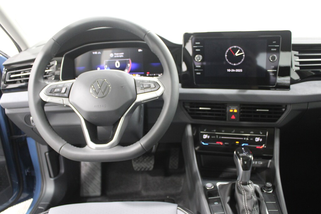 New 2026 Volkswagen Jetta 1.5T SE Sedan