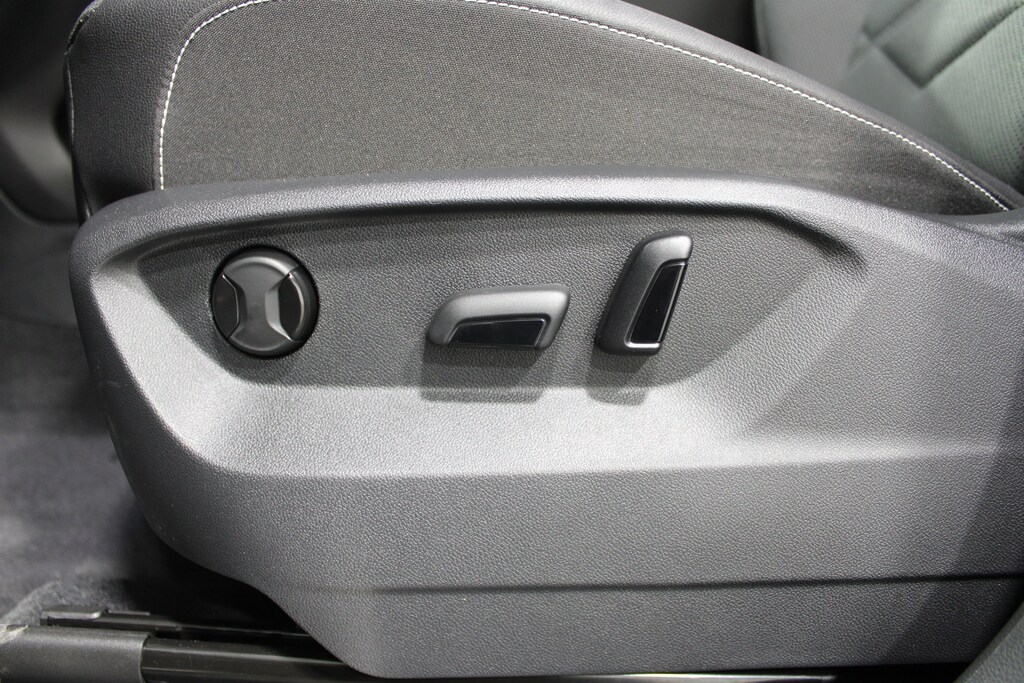 New 2026 Volkswagen Atlas 2.0T SE w/Technology SUV