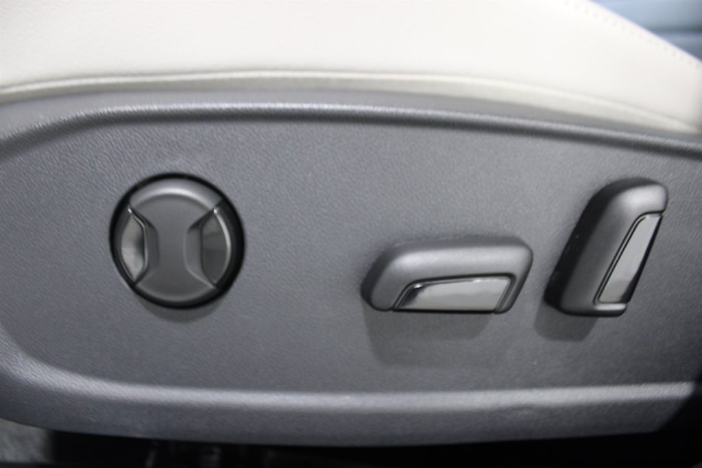 New 2026 Volkswagen Jetta 1.5T SE Sedan