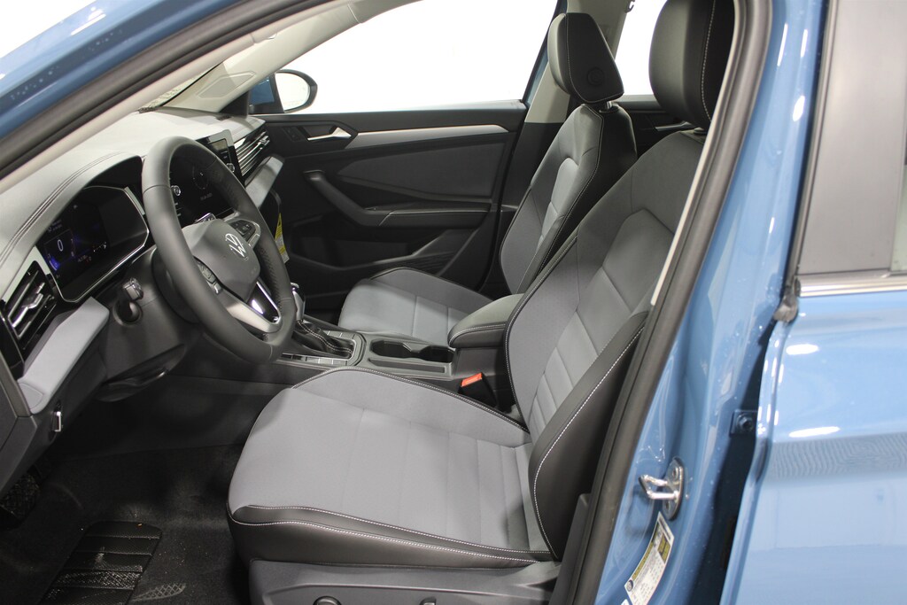 New 2026 Volkswagen Jetta 1.5T SE Sedan