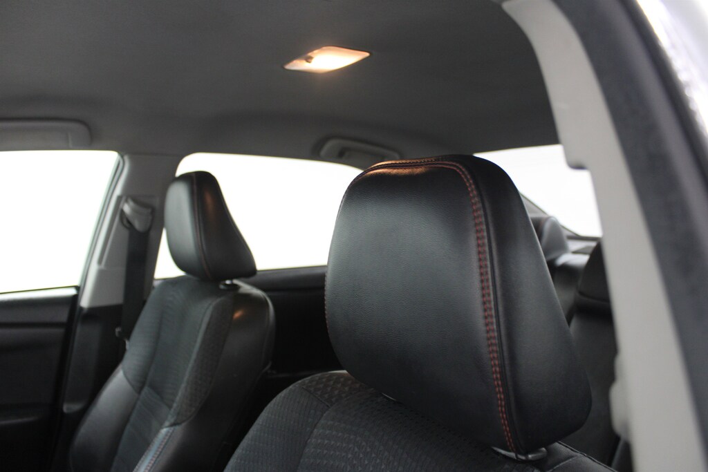 Used 2015 Toyota Camry SE Sedan