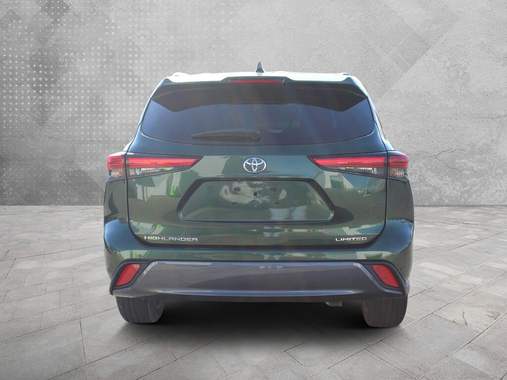 Used 2023 Toyota Highlander Limited SUV