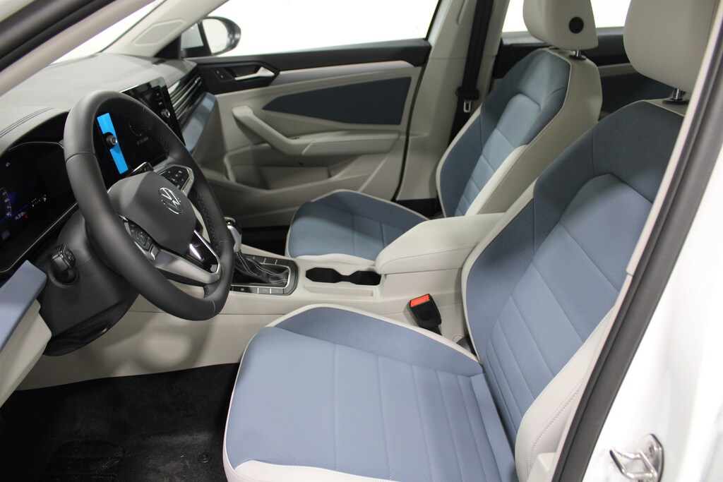 New 2026 Volkswagen Jetta 1.5T SE Sedan