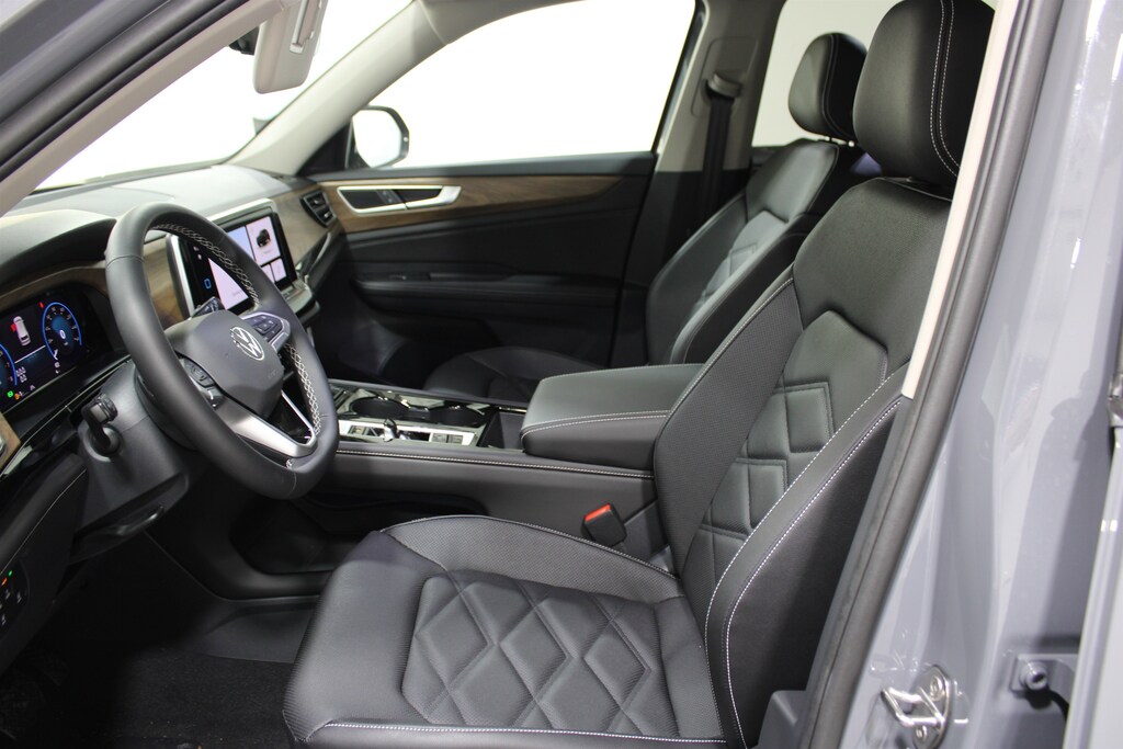 New 2026 Volkswagen Atlas 2.0T SE w/Technology SUV