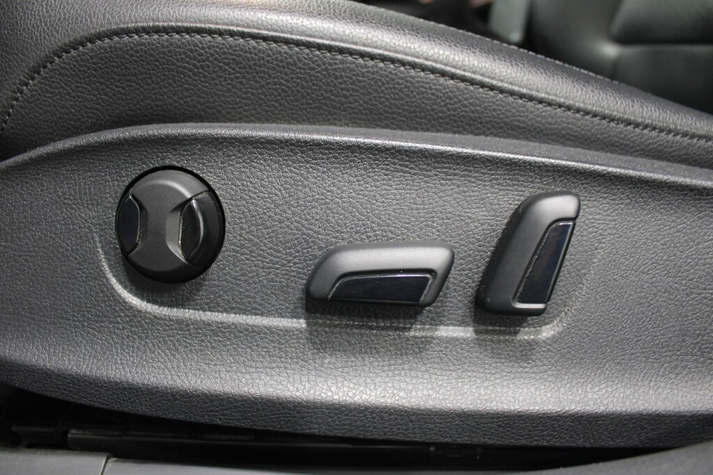 Used 2018 Volkswagen Passat 2.0T SE Sedan