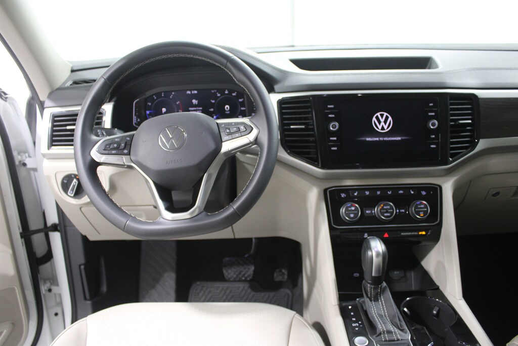 Used 2022 Volkswagen Atlas 2.0T SE w/Technology SUV