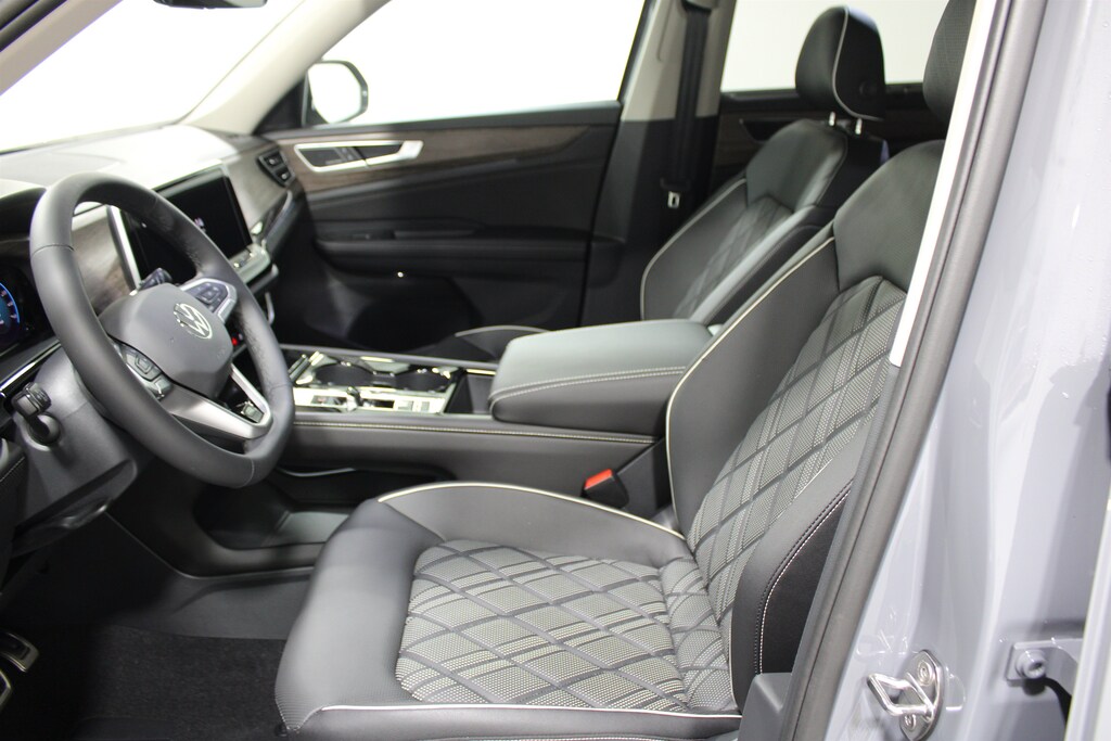 New 2026 Volkswagen Atlas 2.0T SEL Premium R-Line SUV
