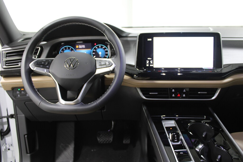 New 2026 Volkswagen Atlas Cross Sport 2.0T SE w/Technology SUV