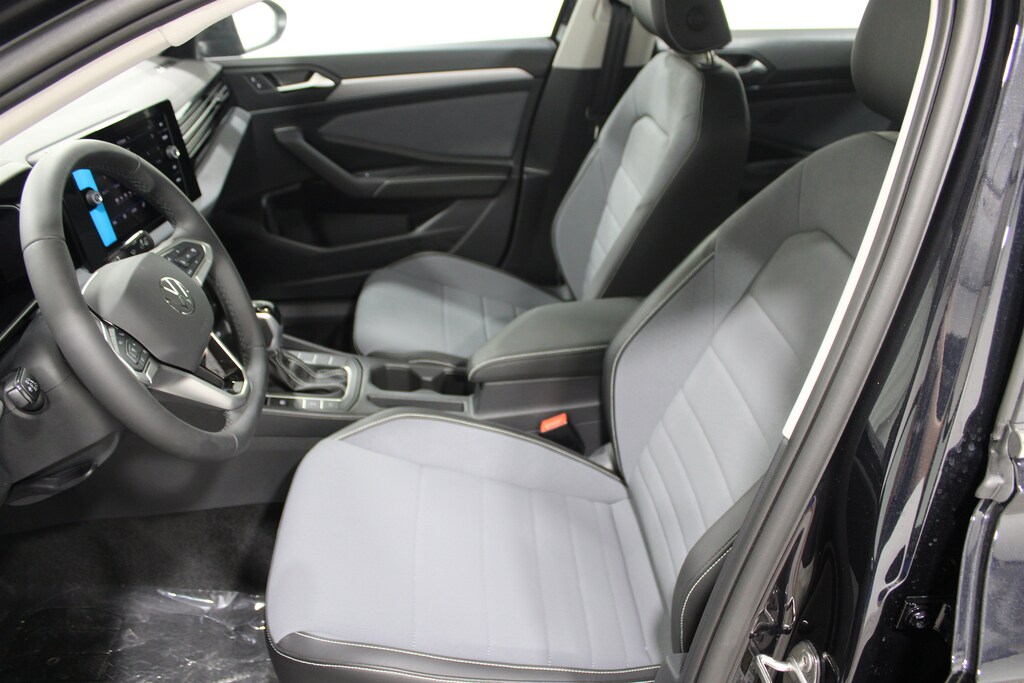 New 2026 Volkswagen Jetta 1.5T SE Sedan