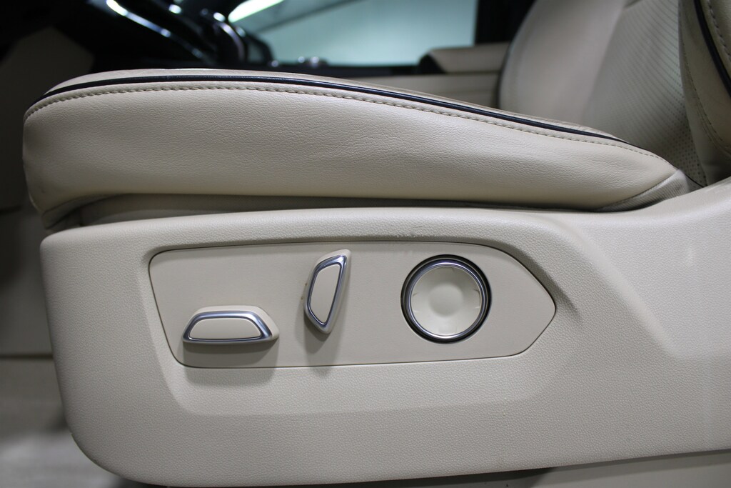 Used 2021 CADILLAC Escalade Premium Luxury 4x2 SUV